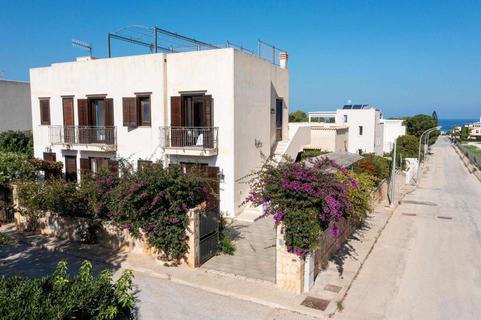 Casa Azzurra Apartment